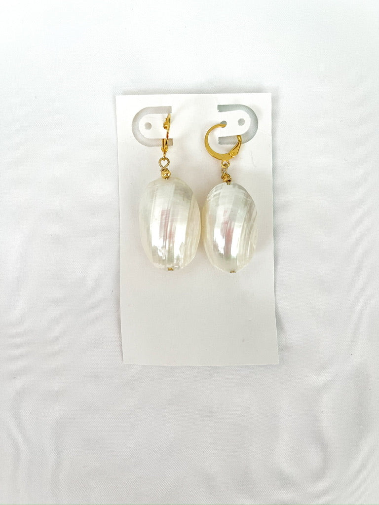 Silver Mouth Shell Dangles - Gold