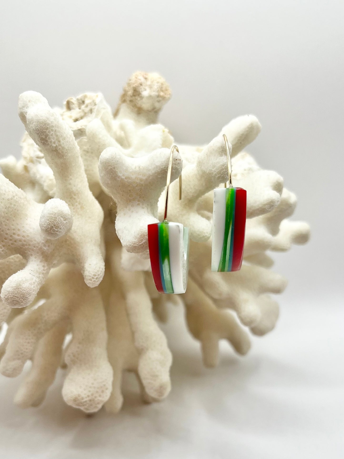 Mary of Bethany Medium Holiday