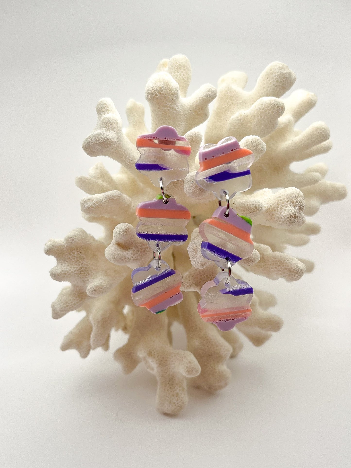 Flower Dangles Coquina - 3-tier