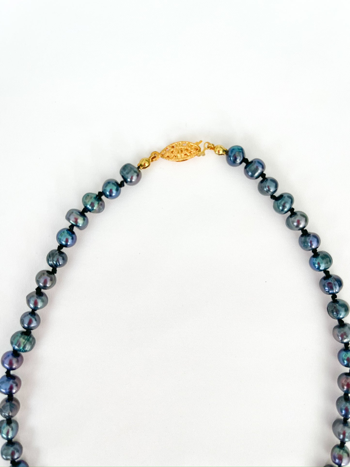 Black Pearl Necklace 18"