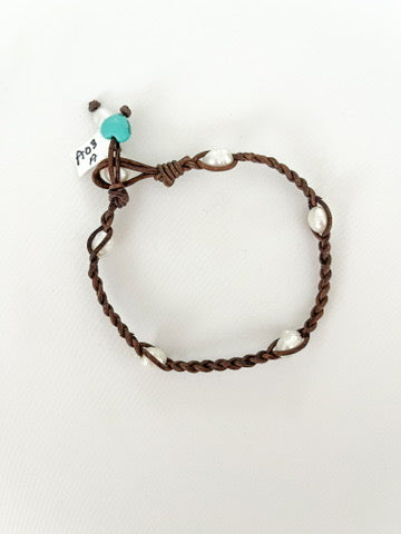 Single Braid with Pearls Brown Leather Anklet